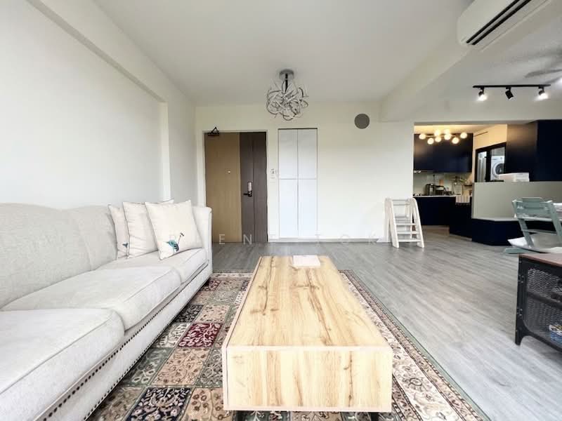 467A Bukit Batok West Avenue 9, 467A Bukit Batok West Avenue 9, 3 Bedrooms, 1,001 sqft, HDB Flat For Sale, by Reene Tok, 500235838 - Living Room - PropertyGuru.com.sg