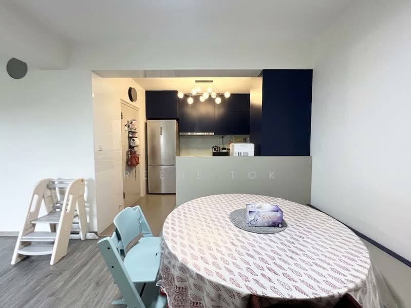 467A Bukit Batok West Avenue 9, 467A Bukit Batok West Avenue 9, 3 Bedrooms, 1,001 sqft, HDB Flat For Sale, by Reene Tok, 500235838 - Kitchen - PropertyGuru.com.sg