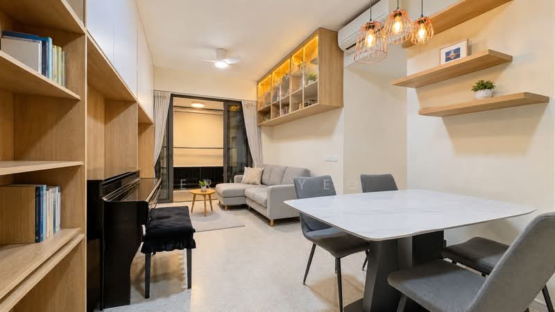 The Tre Ver, 64 Potong Pasir Avenue 1, 3 Bedrooms, 1,109 sqft, Condominium For Sale, by Eric Yeo, 500235867 - Living Room - PropertyGuru.com.sg