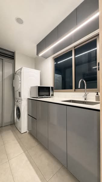 The Tre Ver, 64 Potong Pasir Avenue 1, 3 Bedrooms, 1,109 sqft, Condominium For Sale, by Eric Yeo, 500235867 - Kitchen - PropertyGuru.com.sg