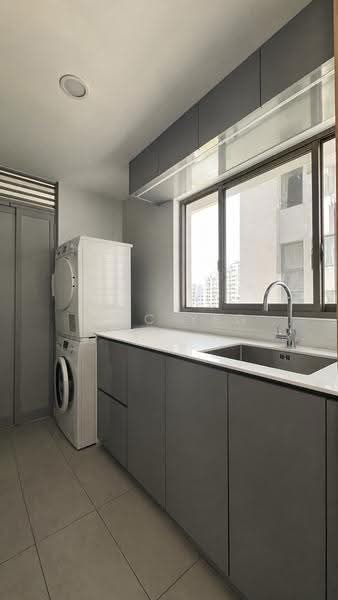 The Tre Ver, 64 Potong Pasir Avenue 1, Macpherson / Potong Pasir, 3 Bedrooms, 1,109 sqft, Condominium For Sale, by Eric Yeo, 500235867 - Kitchen - PropertyGuru.com.sg