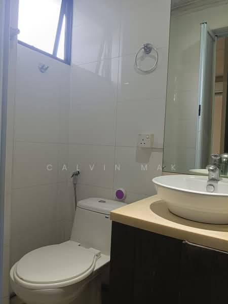 636 Yishun Street 61, 636 Yishun Street 61, 3 Bedrooms, 915 sqft, HDB Flat For Rent, by Calvin Mak, 500235872 - Master Bathroom - PropertyGuru.com.sg