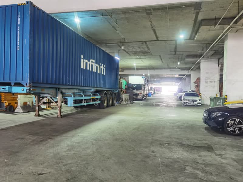 High Ceiling + 40ft Direct Access + Immediate, Tuas, 7,600 sqft, Factory / Workshop (B2) For Rent, by Dung Heng Kwan (Dung), 500235873 - Car Park - CommercialGuru.com.sg