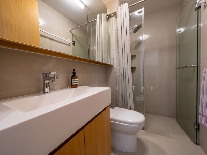Hillion Residences, 10 Jelebu Road, 2 Bedrooms, 710 sqft, Apartment For Sale, by Jonathan Tan, 500235874 - Bathroom - PropertyGuru.com.sg
