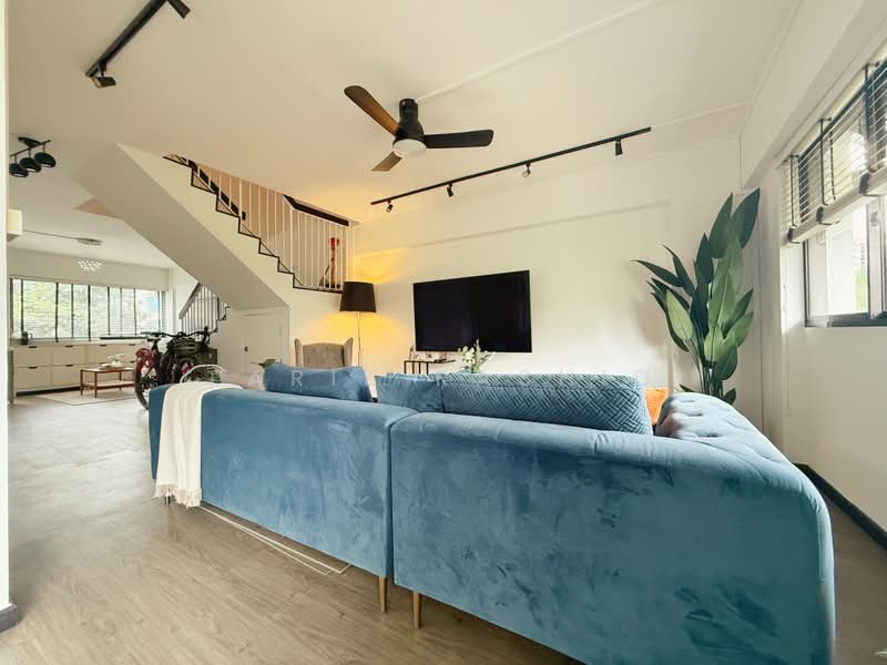 123 Pasir Ris Street 11, 123 Pasir Ris Street 11, 4 Bedrooms, 1,582 sqft, HDB Flat For Sale, by Fariz Rashid, 500235881 - Living Room - PropertyGuru.com.sg