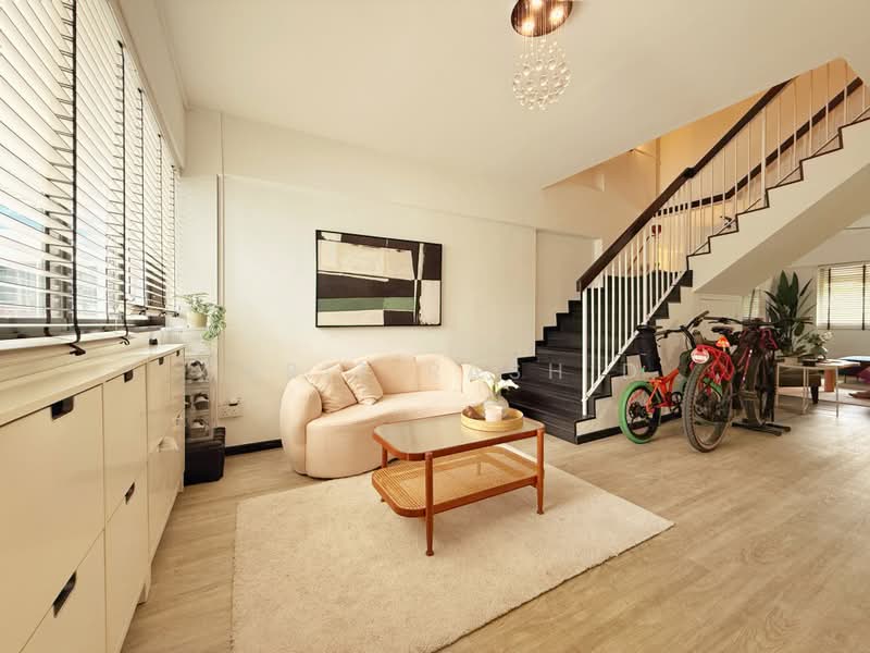 123 Pasir Ris Street 11, 123 Pasir Ris Street 11, 4 Bedrooms, 1,582 sqft, HDB Flat For Sale, by Fariz Rashid, 500235881 - Living Room - PropertyGuru.com.sg