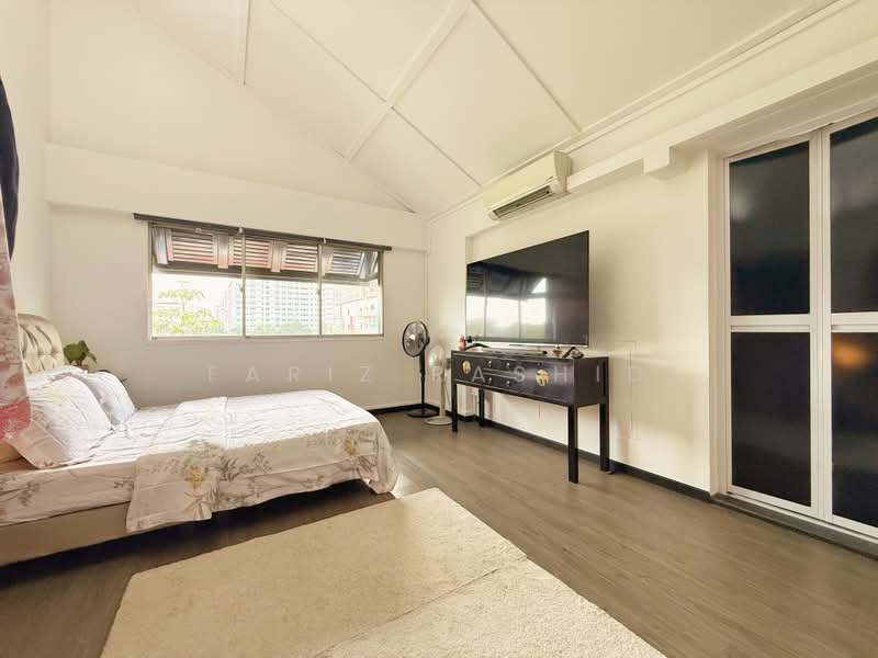 123 Pasir Ris Street 11, 123 Pasir Ris Street 11, 4 Bedrooms, 1,582 sqft, HDB Flat For Sale, by Fariz Rashid, 500235881 - Master Bedroom - PropertyGuru.com.sg