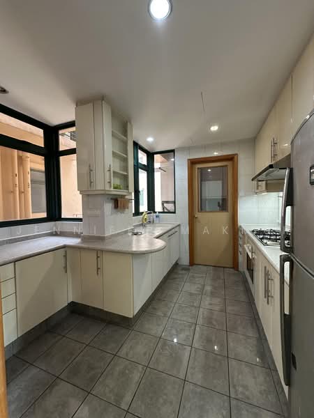 Thomson 800, 806 Thomson Road, 3 Bedrooms, 1,400 sqft, Condominium For Rent, by Jennifer Makmur, 500235893 - Kitchen - PropertyGuru.com.sg