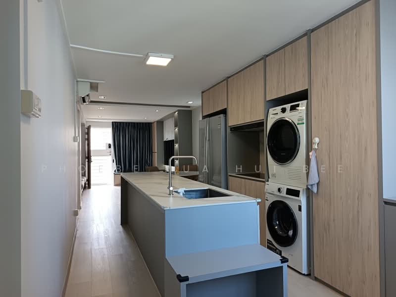 21 Eunos Crescent, 21 Eunos Crescent, 2 Bedrooms, 710 sqft, HDB Flat For Sale, by Phoebe Pua Hui Bee, 500235900 - Kitchen - PropertyGuru.com.sg