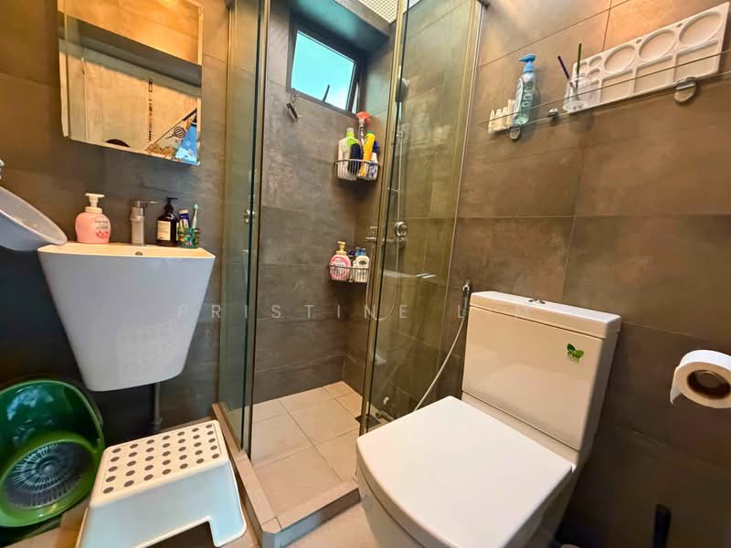 88 Dawson Road, 88 Dawson Road, 3 Bedrooms, 893 sqft, HDB Flat For Sale, by Pristine Lim, 500235903 - Bathroom - PropertyGuru.com.sg