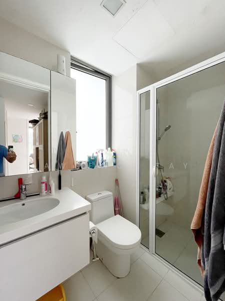 Sky Habitat, 7 Bishan Street 15, 3 Bedrooms, 1,249 sqft, Condominium For Sale, by Lawrence Tay, 500235905 - Bathroom - PropertyGuru.com.sg