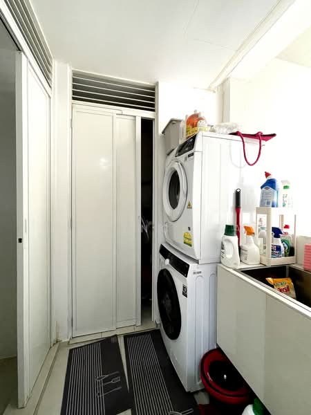 Sky Habitat, 7 Bishan Street 15, 3 Bedrooms, 1,249 sqft, Condominium For Sale, by Lawrence Tay, 500235905 - Interior - PropertyGuru.com.sg