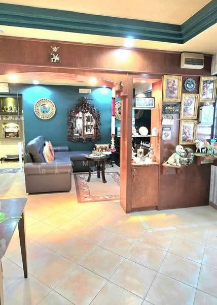 Block 550 Woodlands Dr 44, , 3 Bedrooms, 1,076 sqft, HDB Flat For Sale, by Thamizhmaaran (Maaran), 500235911 - Hall - PropertyGuru.com.sg