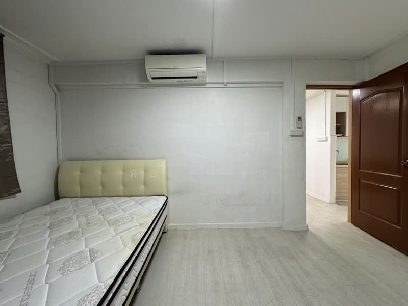 58 Lorong 4 Toa Payoh, 58 Lorong 4 Toa Payoh, 1 Bedroom, 452 sqft, HDB Flat For Sale, by Roger Er, 500235912 - Bedroom - PropertyGuru.com.sg