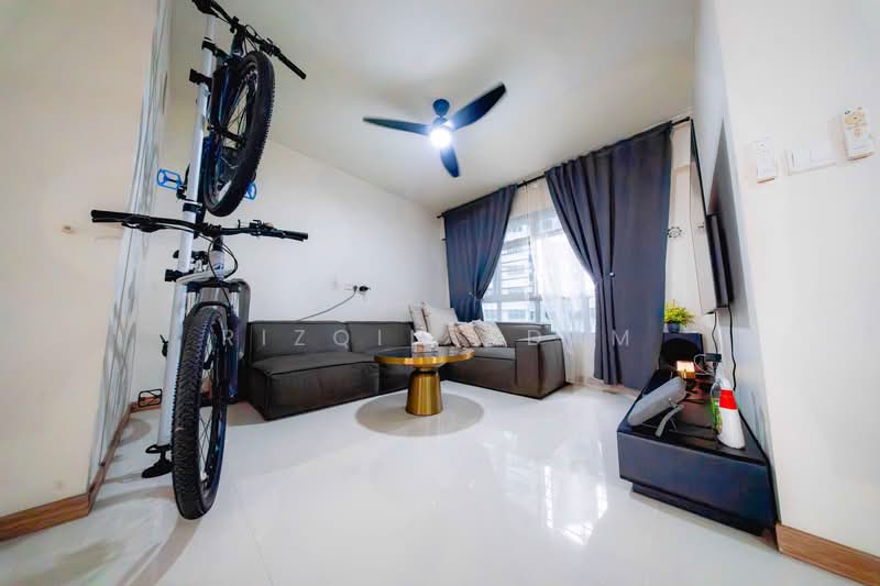 460B Bukit Batok West Avenue 9, 460B Bukit Batok West Avenue 9, 3 Bedrooms, 1,001 sqft, HDB Flat For Sale, by Rizqin Adam, 500235919 - Living Room - PropertyGuru.com.sg