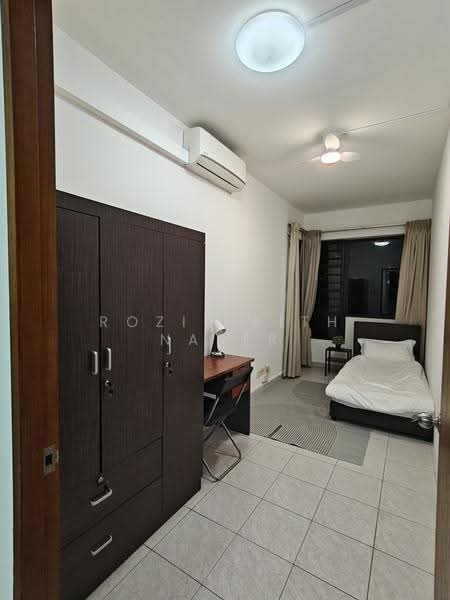 Central Green, 9 Jalan Membina, Room Rental, 100 sqft, Condominium For Rent, by Rozi Faith Naser, 500235937 - Bedroom - PropertyGuru.com.sg