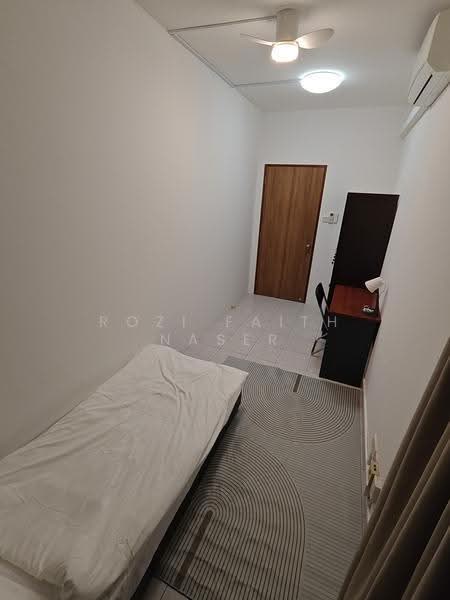Central Green, 9 Jalan Membina, Room Rental, 100 sqft, Condominium For Rent, by Rozi Faith Naser, 500235937 - Bedroom - PropertyGuru.com.sg