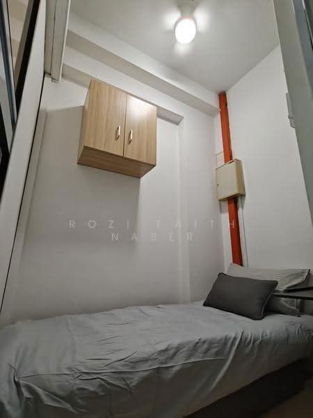 Central Green, 9 Jalan Membina, Room Rental, 100 sqft, Condominium For Rent, by Rozi Faith Naser, 500235937 - Bedroom - PropertyGuru.com.sg