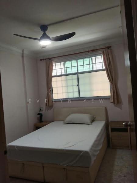 436 Fajar Road, 436 Fajar Road, Dairy Farm / Bukit Panjang / Choa Chu Kang, Room Rental, 120 sqft, HDB Flat For Rent, by Evelyn Yew, 500235958 - Bedroom - PropertyGuru.com.sg