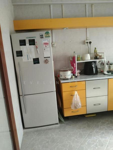 436 Fajar Road, 436 Fajar Road, Dairy Farm / Bukit Panjang / Choa Chu Kang, Room Rental, 120 sqft, HDB Flat For Rent, by Evelyn Yew, 500235958 - Kitchen - PropertyGuru.com.sg