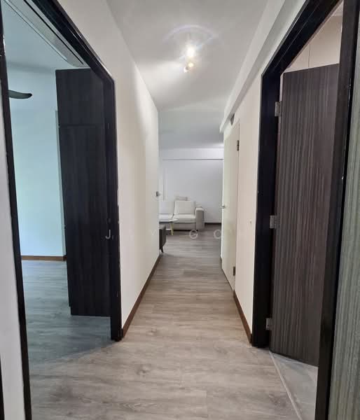 886D Woodlands Drive 50, 886D Woodlands Drive 50, 2 Bedrooms, 721 sqft, HDB Flat For Rent, by Jay Goh, 500235970 - Corridor - PropertyGuru.com.sg