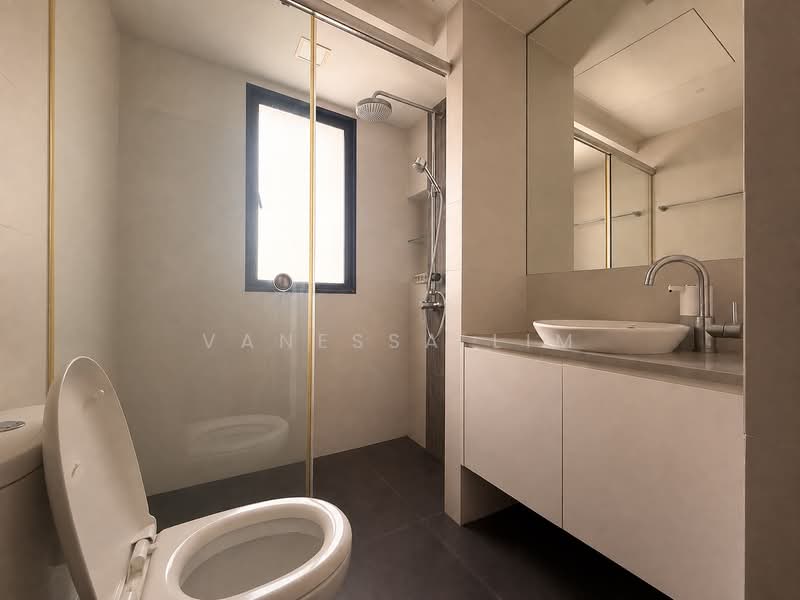 The Mayfair, 5 Jurong East Street 32, 1 Bedroom, 753 sqft, Condominium For Sale, by Vanessa Lim, 500235972 - Bathroom - PropertyGuru.com.sg