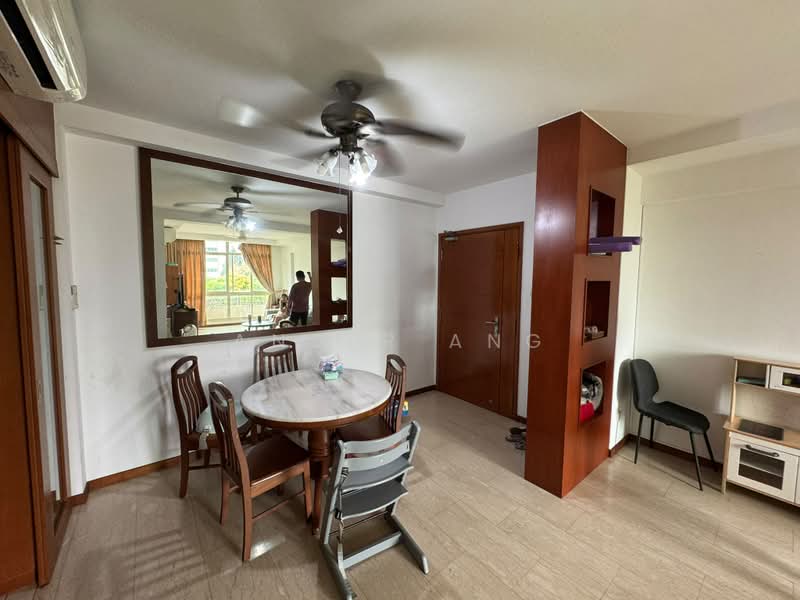 Lilydale, 560 Yishun Ave 6, 3 Bedrooms, 1,195 sqft, Executive Condominium For Rent, by Ander Ang, 500235976 - Dining Room - PropertyGuru.com.sg