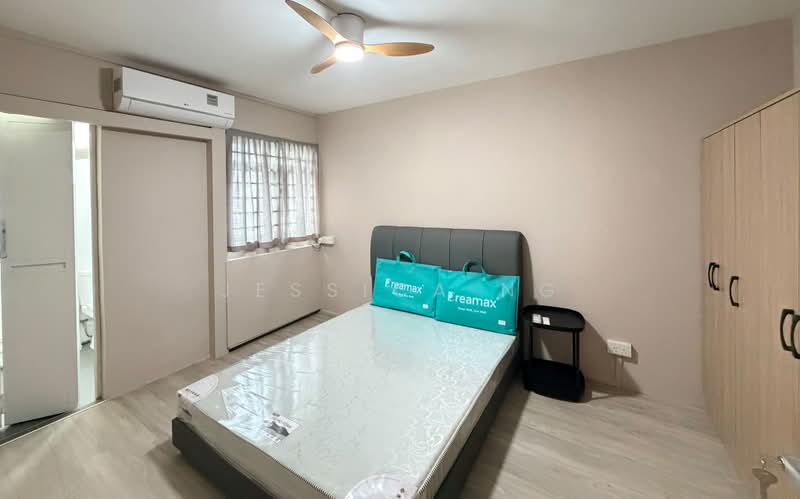 124 Yishun Street 11, 124 Yishun Street 11, Room Rental, 110 sqft, HDB Flat For Rent, by Jessica Ng, 500235982 - Bedroom - PropertyGuru.com.sg