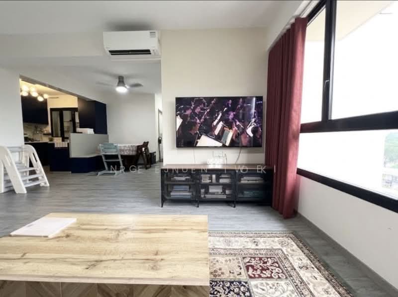 467A Bukit Batok West Avenue 9, 467A Bukit Batok West Avenue 9, 3 Bedrooms, 1,001 sqft, HDB Flat For Sale, by Ng Jun Wei, 500235983 - Living Room - PropertyGuru.com.sg