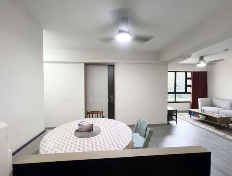 467A Bukit Batok West Avenue 9, 467A Bukit Batok West Avenue 9, 3 Bedrooms, 1,001 sqft, HDB Flat For Sale, by Ng Jun Wei, 500235983 - Living Room - PropertyGuru.com.sg