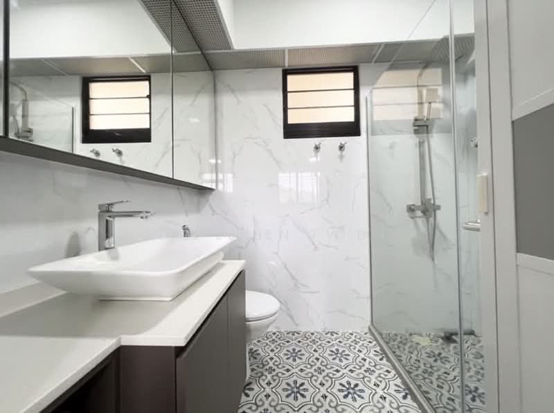 467A Bukit Batok West Avenue 9, 467A Bukit Batok West Avenue 9, 3 Bedrooms, 1,001 sqft, HDB Flat For Sale, by Ng Jun Wei, 500235983 - Bathroom - PropertyGuru.com.sg