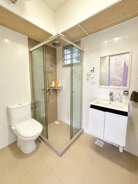 220C Sumang Lane, 220C Sumang Lane, 3 Bedrooms, 1,001 sqft, HDB Flat For Sale, by Agnes Tan, 500235985 - Bathroom - PropertyGuru.com.sg