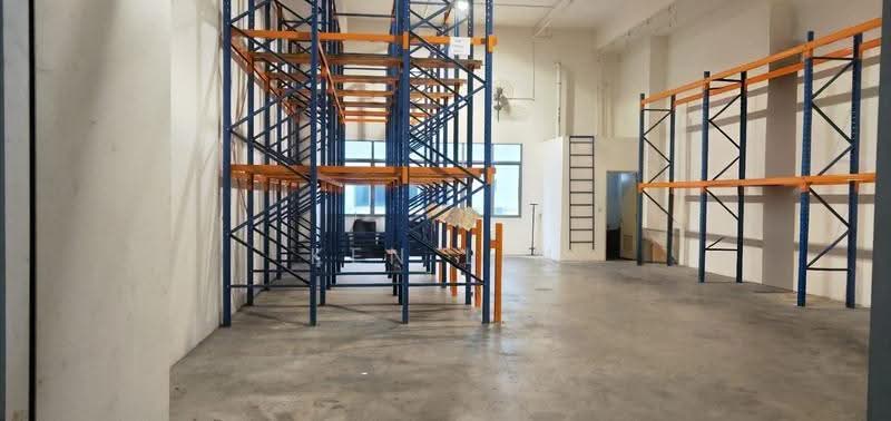 North Spring Bizhub, 11 Yishun industrial Street 1, Sembawang / Yishun, 1,539 sqft, Light Industrial (B1) For Sale, by Ken Lim, 500235990 - Interior - CommercialGuru.com.sg
