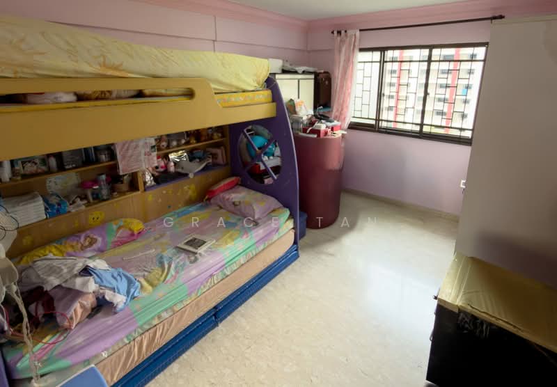 269 Yishun Street 22, 269 Yishun Street 22, 3 Bedrooms, 1,119 sqft, HDB Flat For Sale, by Grace Tan, 500236011 - Bedroom - PropertyGuru.com.sg