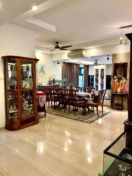 Mandarin Gardens, 3 Siglap Road, 3 Bedrooms, 2,024 sqft, Condominium For Sale, by Vanita Dadlani, 500236013 - Dining Room - PropertyGuru.com.sg