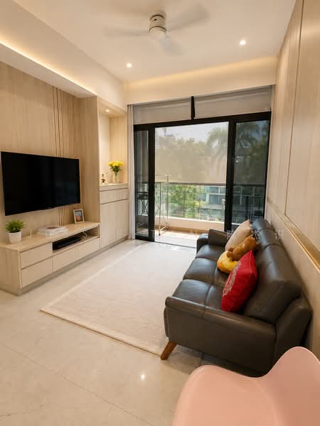 Parkwood Residences, 208 Yio Chu Kang Road, 3 Bedrooms, 1,076 sqft, Condominium For Sale, by Jessie Tan 陈杰识, 500236020 - Living Room - PropertyGuru.com.sg