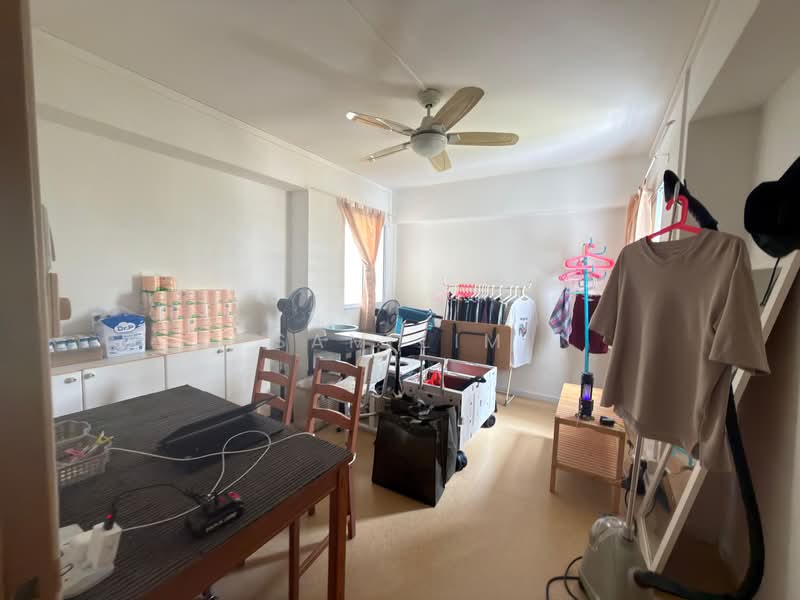 704 Pasir Ris Drive 10, 704 Pasir Ris Drive 10, Room Rental, 120 sqft, HDB Flat For Rent, by Sam Lim, 500236038 - Interior - PropertyGuru.com.sg