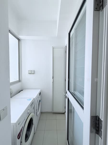 The Metropolitan Condominium, 6 Alexandra View, 2 Bedrooms, 1,066 sqft, Condominium For Rent, by Anthea Yeo 杨丽娇, 500236050 - Interior - PropertyGuru.com.sg