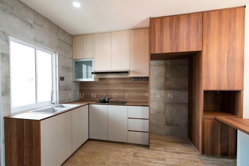 Vicenta Lodge, 6A Lorong Marzuki, 3 Bedrooms, 1,270 sqft, Condominium For Sale, by Eunice Tan, 500236051 - PropertyGuru.com.sg