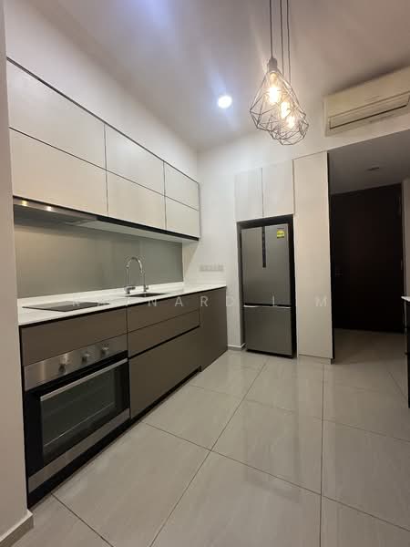 D'Nest, 131 Pasir Ris Grove, 1 Bedroom, 484 sqft, Condominium For Sale, by Raynard Lim, 500236056 - Kitchen - PropertyGuru.com.sg