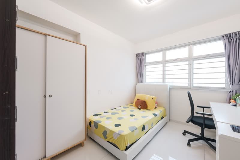 152A Bedok South Road, 152A Bedok South Road, 3 Bedrooms, 1,216 sqft, HDB Flat For Sale, by Karen Chua, 500236058 - Bedroom - PropertyGuru.com.sg