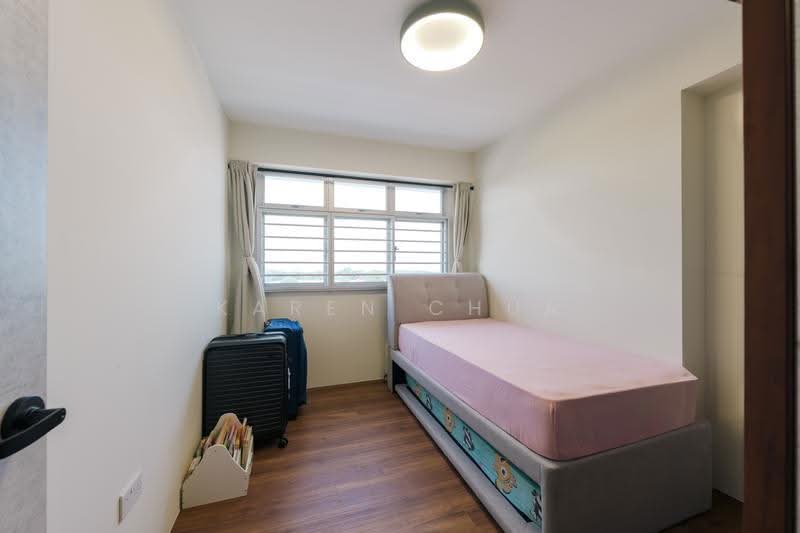 152A Bedok South Road, 152A Bedok South Road, Bedok / Upper East Coast, 3 Bedrooms, 1,216 sqft, HDB Flat For Sale, by Karen Chua, 500236058 - Bedroom - PropertyGuru.com.sg