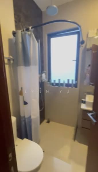 Urban Vista, 2 Tanah Merah Kechil Link, Room Rental, 150 sqft, Condominium For Rent, by Lynn Yu, 500236069 - Bathroom - PropertyGuru.com.sg