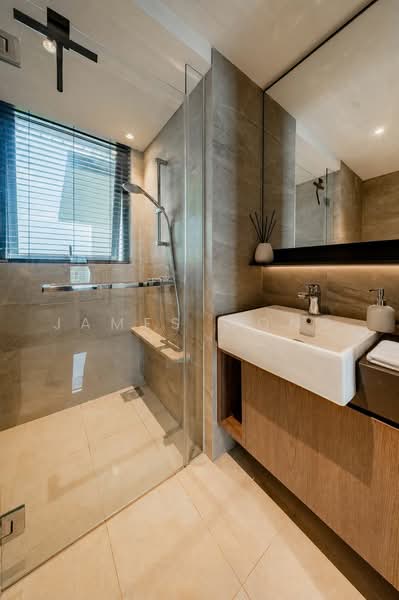 Riverfront Residences, 49 Hougang Avenue 7, 3 Bedrooms, 1,066 sqft, Condominium For Sale, by James Wong, 500236073 - Bathroom - PropertyGuru.com.sg