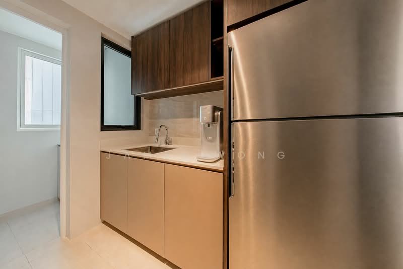 Riverfront Residences, 49 Hougang Avenue 7, 3 Bedrooms, 1,066 sqft, Condominium For Sale, by James Wong, 500236073 - Kitchen - PropertyGuru.com.sg