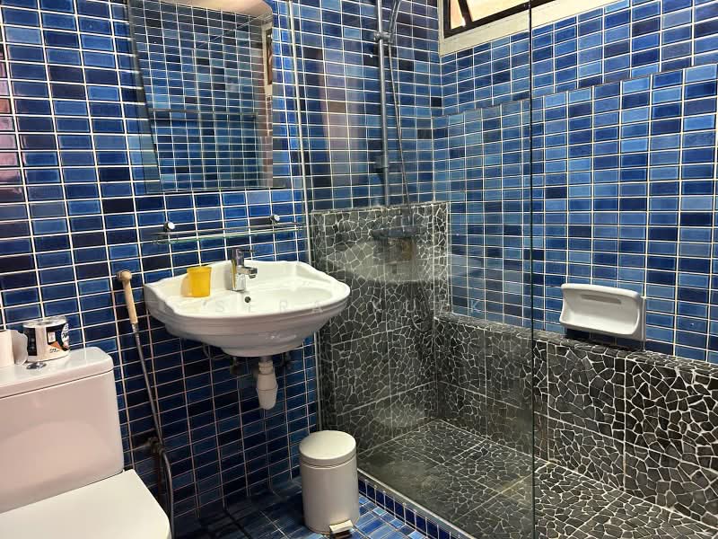 Hillcrest Arcadia, 259 Arcadia Road, 3 Bedrooms, 1,711 sqft, Condominium For Rent, by Sera Kuek, 500236078 - Bathroom - PropertyGuru.com.sg