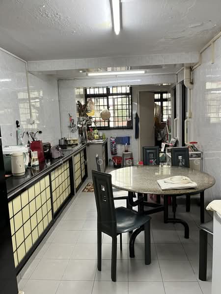 53 Lorong 5 Toa Payoh, 53 Lorong 5 Toa Payoh, 2 Bedrooms, 732 sqft, HDB Flat For Sale, by Chua Yong Kang, 500236086 - Kitchen - PropertyGuru.com.sg