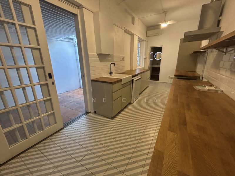 Cairnhill Road Conservation House, , 3 Bedrooms, 3,500 sqft, Conservation House For Sale, by Jane Chia, 500236108 - Kitchen - PropertyGuru.com.sg