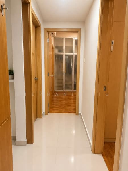 Parc Haven, 12 Lorong Limau, 3 Bedrooms, 1,109 sqft, Condominium For Sale, by Stephanie Liu, 500236116 - Corridor - PropertyGuru.com.sg