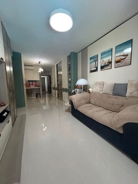Treasure at Tampines, 41 Tampines Lane, 4 Bedrooms, 1,238 sqft, Condominium For Sale, by MJ Zhuo, 500236118 - Living Room - PropertyGuru.com.sg